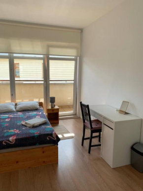 Comfortable rooms in the apartament on Aleja Wilanowska 5